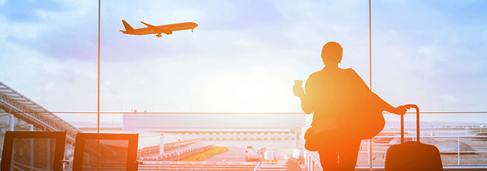 海外出張をする際の航空券の出張費精算はどの時点のレートで精算すればいいでしょうか?